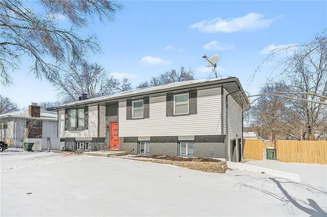 $275,000 | 2100 Randolph Street, Leavenworth, KS 66048