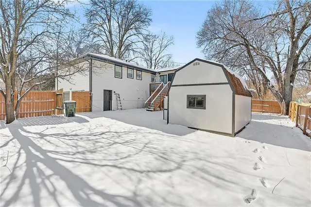 $275,000 | 2100 Randolph Street, Leavenworth, KS 66048