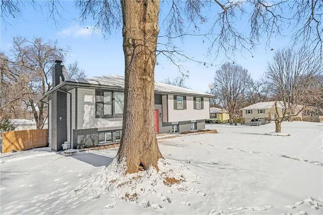 $275,000 | 2100 Randolph Street, Leavenworth, KS 66048