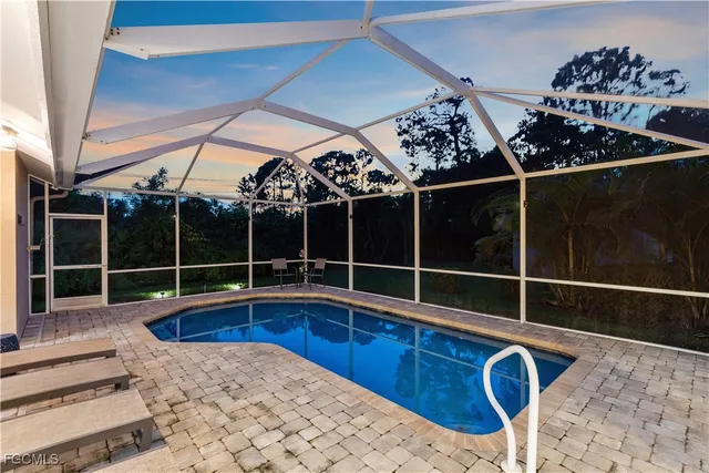 $939,000 | 1059 Briarwood Boulevard, Naples, FL 34104