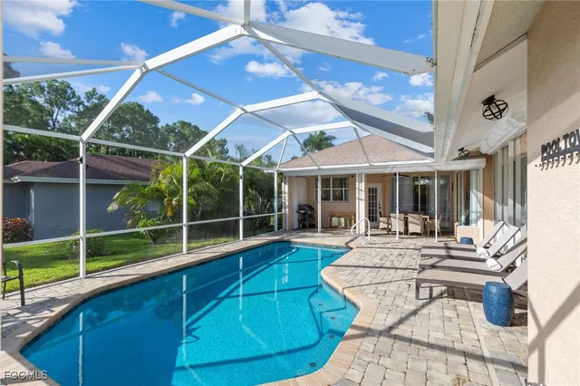 $939,000 | 1059 Briarwood Boulevard, Naples, FL 34104