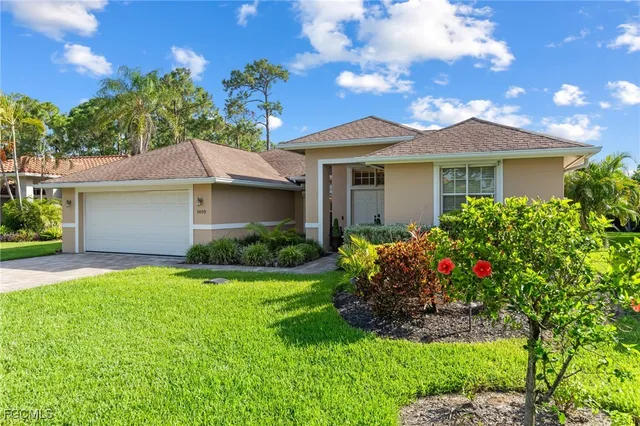 $939,000 | 1059 Briarwood Boulevard, Naples, FL 34104