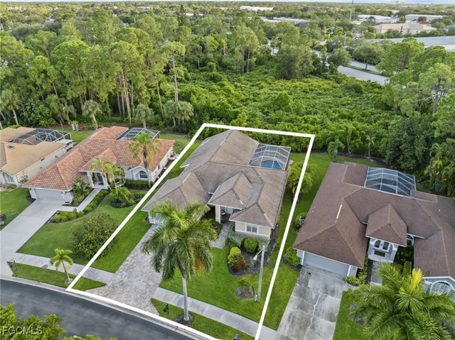 $939,000 | 1059 Briarwood Boulevard, Naples, FL 34104