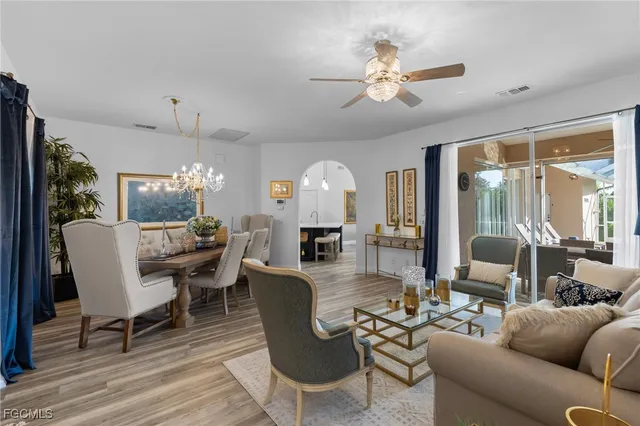 $939,000 | 1059 Briarwood Boulevard, Naples, FL 34104