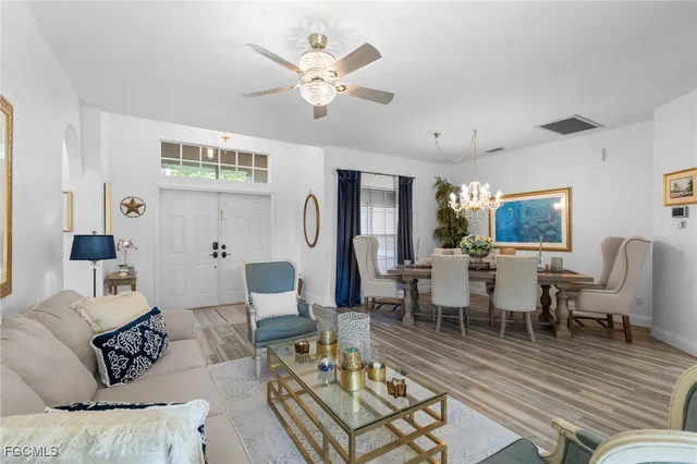 $939,000 | 1059 Briarwood Boulevard, Naples, FL 34104