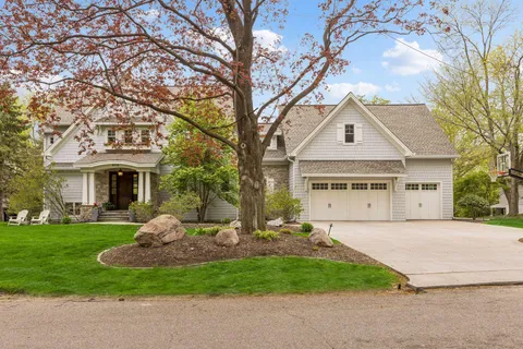 $2,695,000 | 5116 Skyline Drive, Edina, MN 55436