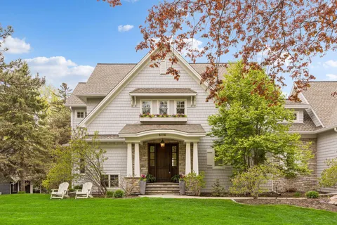 $2,695,000 | 5116 Skyline Drive, Edina, MN 55436