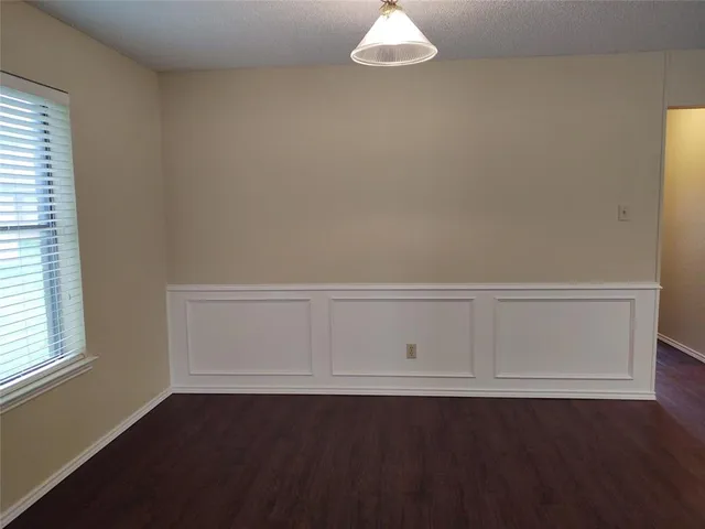 $1,595 | 305 East Vine Street, Keller, TX 76248