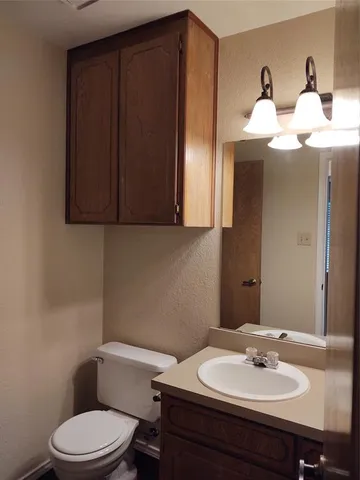 $1,595 | 305 East Vine Street, Keller, TX 76248