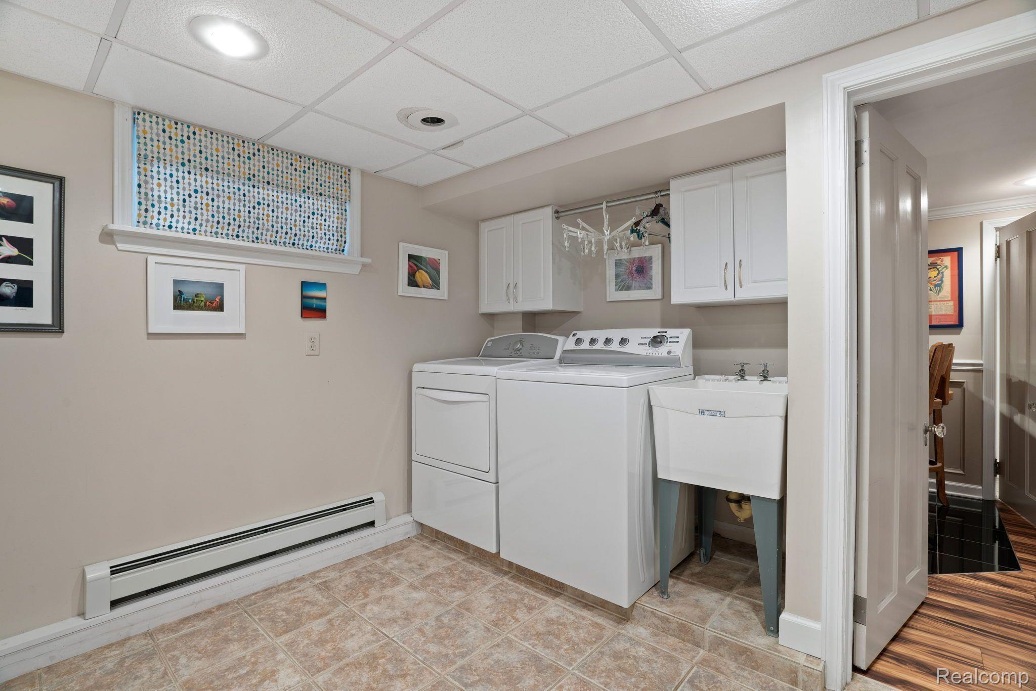 18 Sylvan Avenue Pleasant Ridge, MI 48069 - Photo 42 of 56 Large laundry room with tiled floor