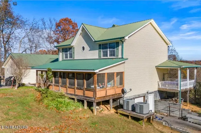 $525,000 | 2895 Looney Road, Parrottsville, TN 37843