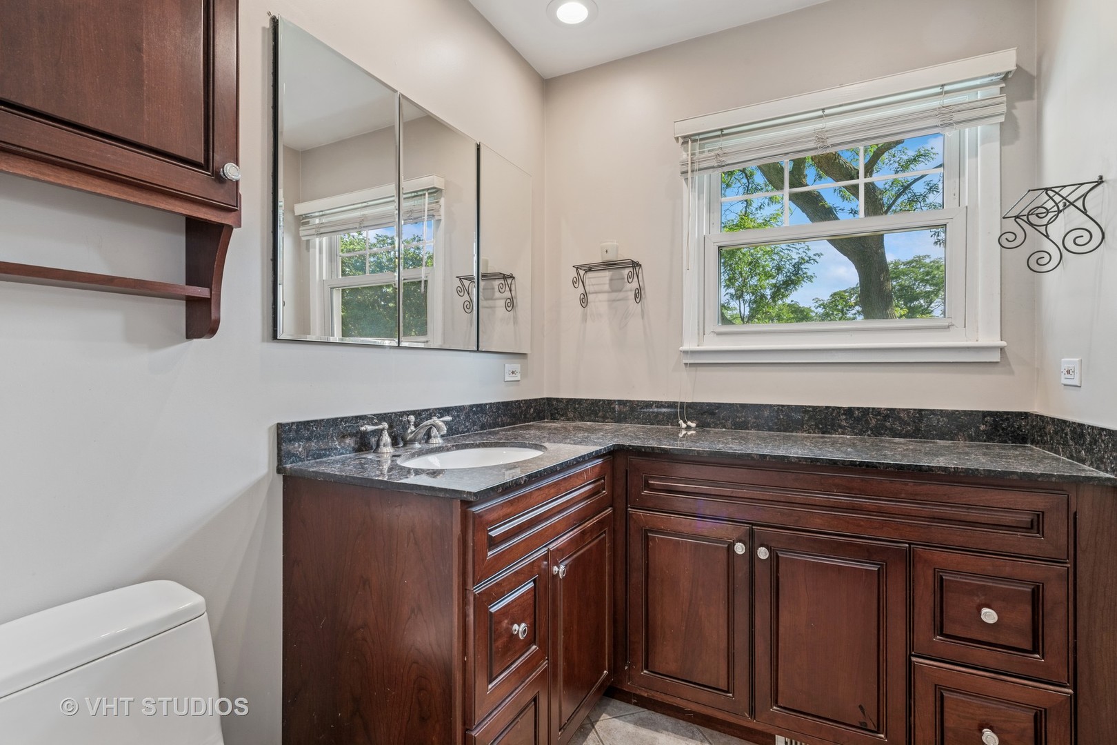 1119 Hampton Court Deerfield, IL 60015 - Photo 18 of 31