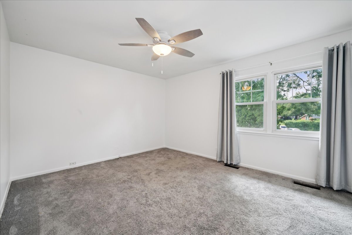 1119 Hampton Court Deerfield, IL 60015 - Photo 19 of 31