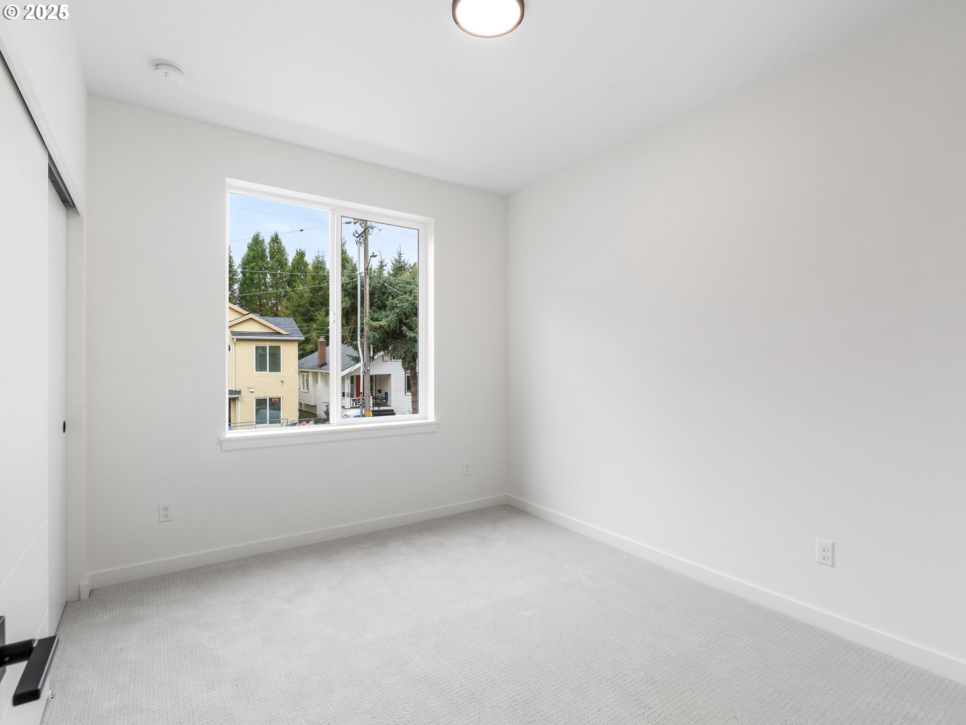 2425 Northeast Alberta Street Portland, OR 97211 - Photo 18 of 44