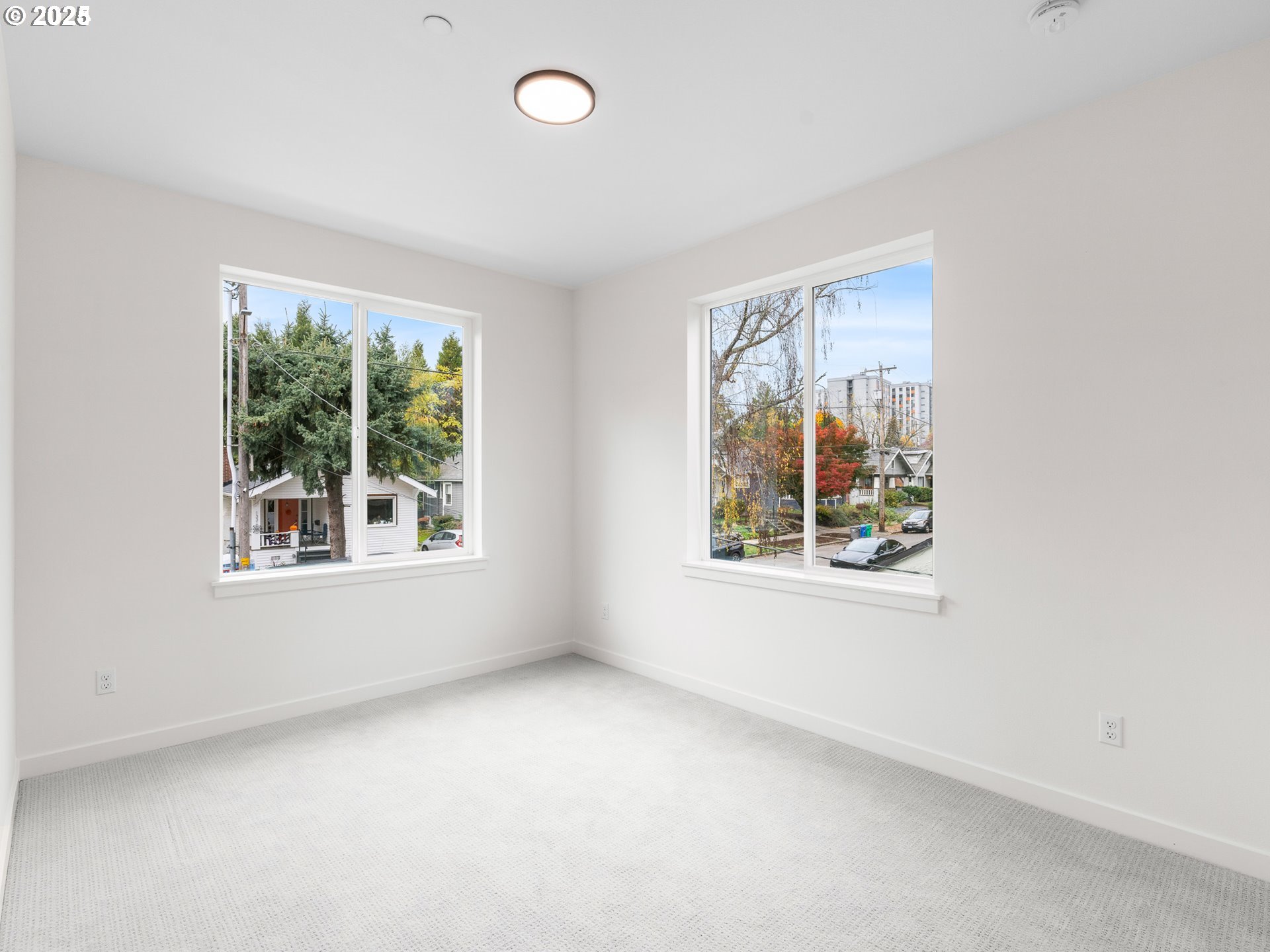 2425 Northeast Alberta Street Portland, OR 97211 - Photo 20 of 44