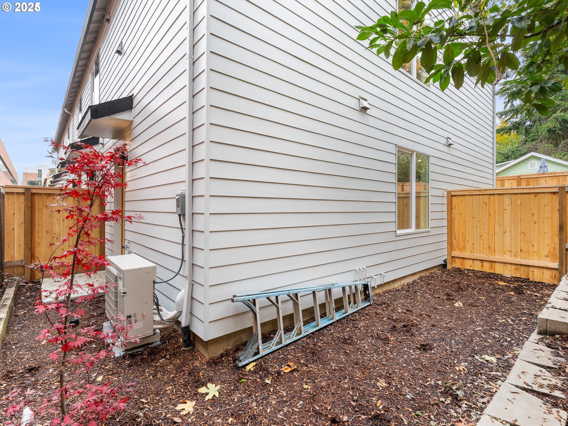 2425 Northeast Alberta Street Portland, OR 97211 - Photo 21 of 44