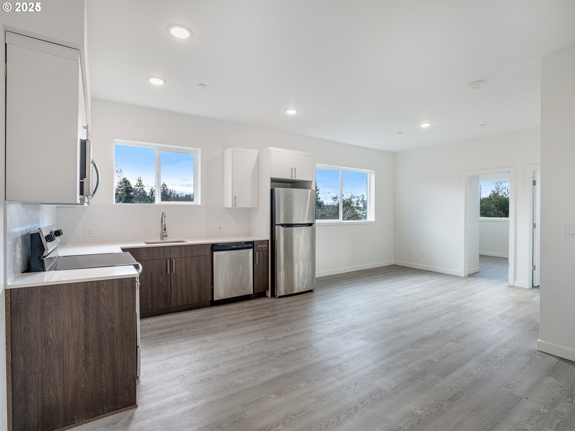 2425 Northeast Alberta Street Portland, OR 97211 - Photo 23 of 44