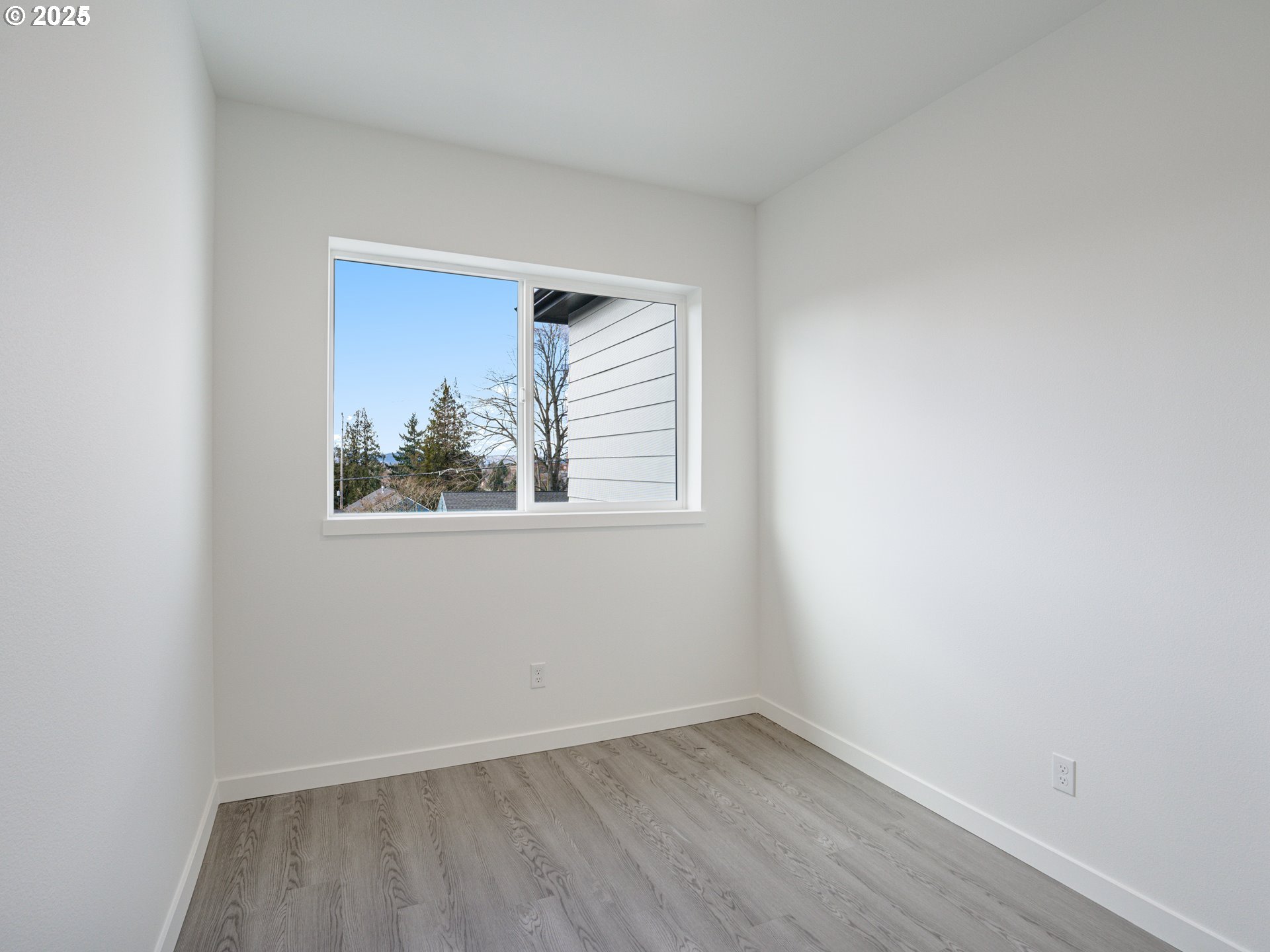 2425 Northeast Alberta Street Portland, OR 97211 - Photo 25 of 44