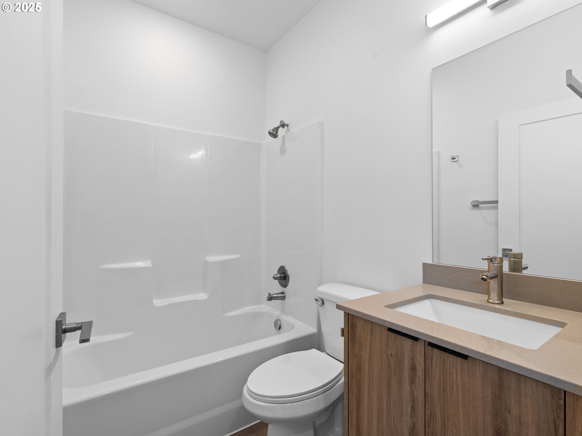 2425 Northeast Alberta Street Portland, OR 97211 - Photo 35 of 44