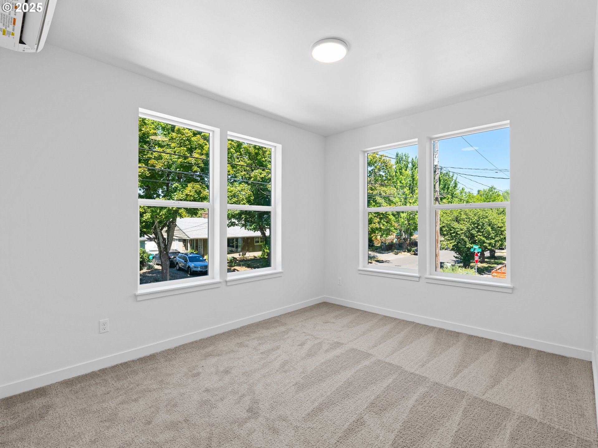 2425 Northeast Alberta Street Portland, OR 97211 - Photo 41 of 44