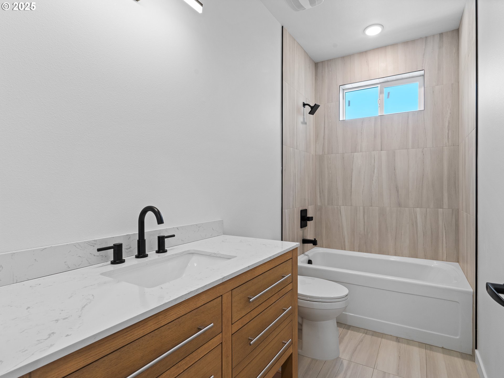 2425 Northeast Alberta Street Portland, OR 97211 - Photo 43 of 44