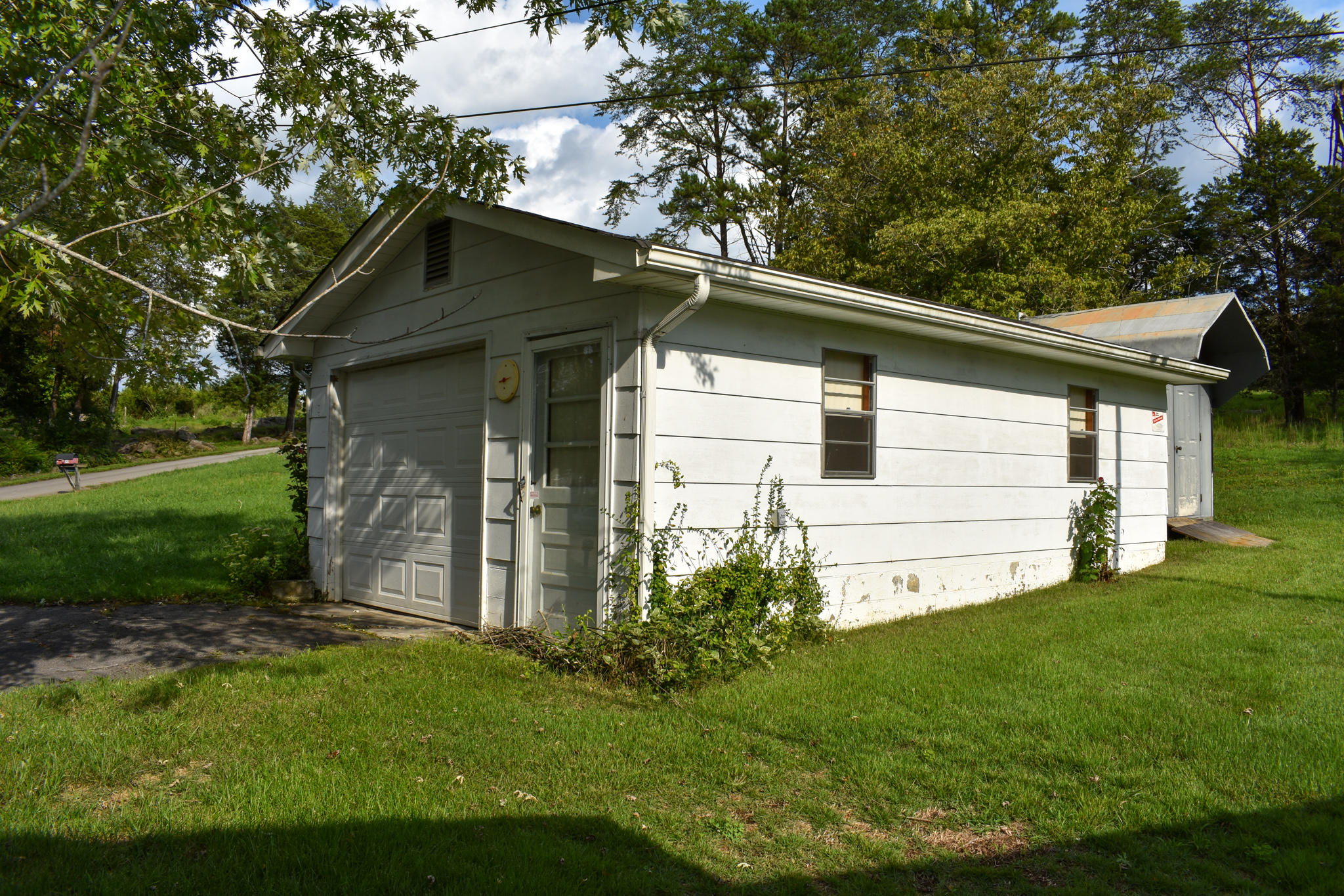 136 Doc Hill Road Rutledge, TN 37861 - Photo 31 of 34 DSC_0551