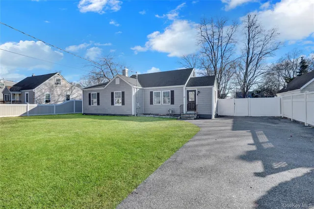 $575,000 | 13 Dietz Street, Central Islip, NY 11722