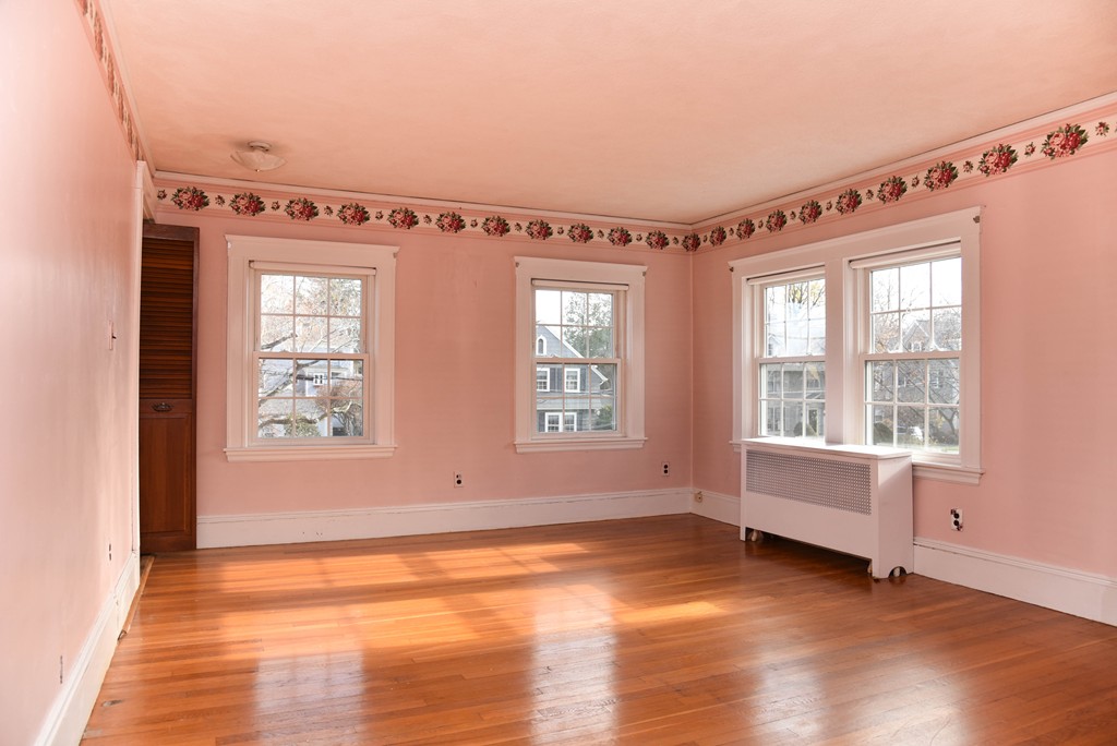 48 Garfield Road Melrose, MA 02176 - Photo 13 of 30 Gallery Image 13