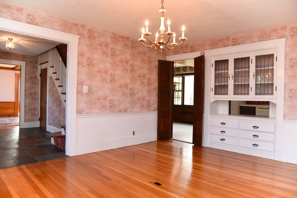 48 Garfield Road Melrose, MA 02176 - Photo 3 of 30 Gallery Image 3