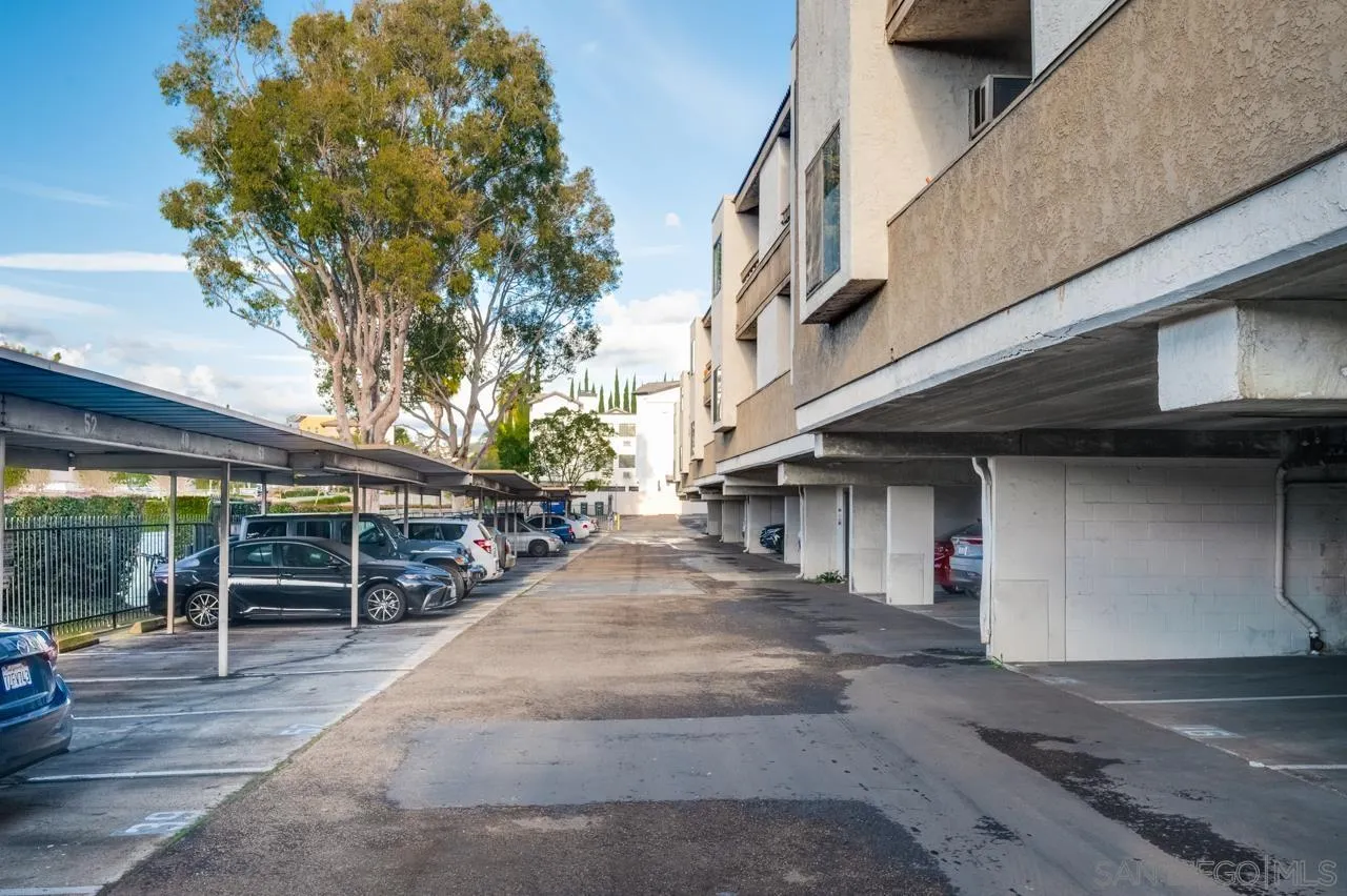 6725 Mission Gorge Road, Unit 101B San Diego, CA 92120 - Photo 19 of 22 Parking