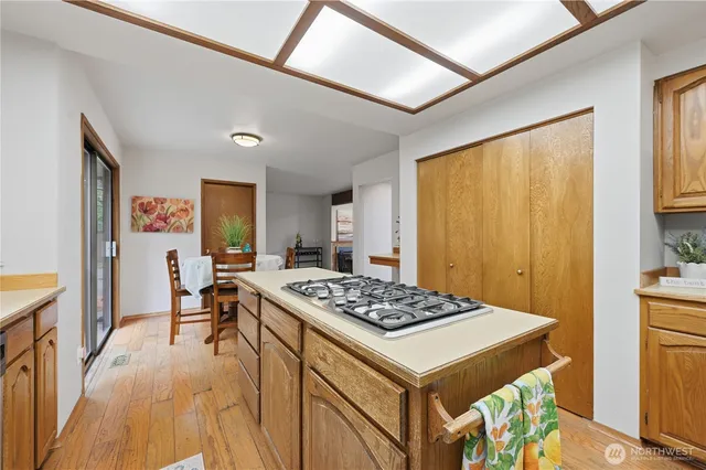 $950,000 | 6520 146th Street Southwest, Edmonds, WA 98026