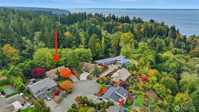 $950,000 | 6520 146th Street Southwest, Edmonds, WA 98026