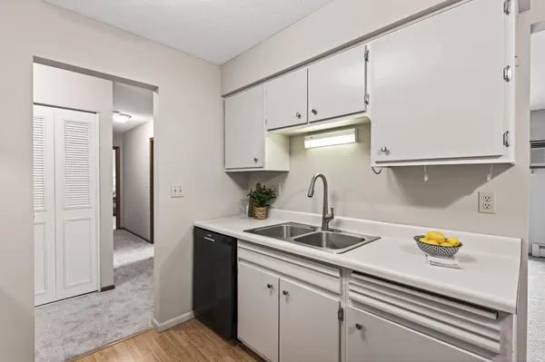 $97,500 | 3153 Old Highway 8, Unit 304, Roseville, MN 55418