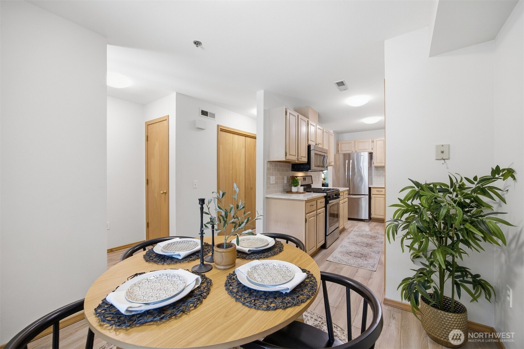 705 North State Street, Unit 102 Bellingham, WA 98225 - Photo 21 of 40