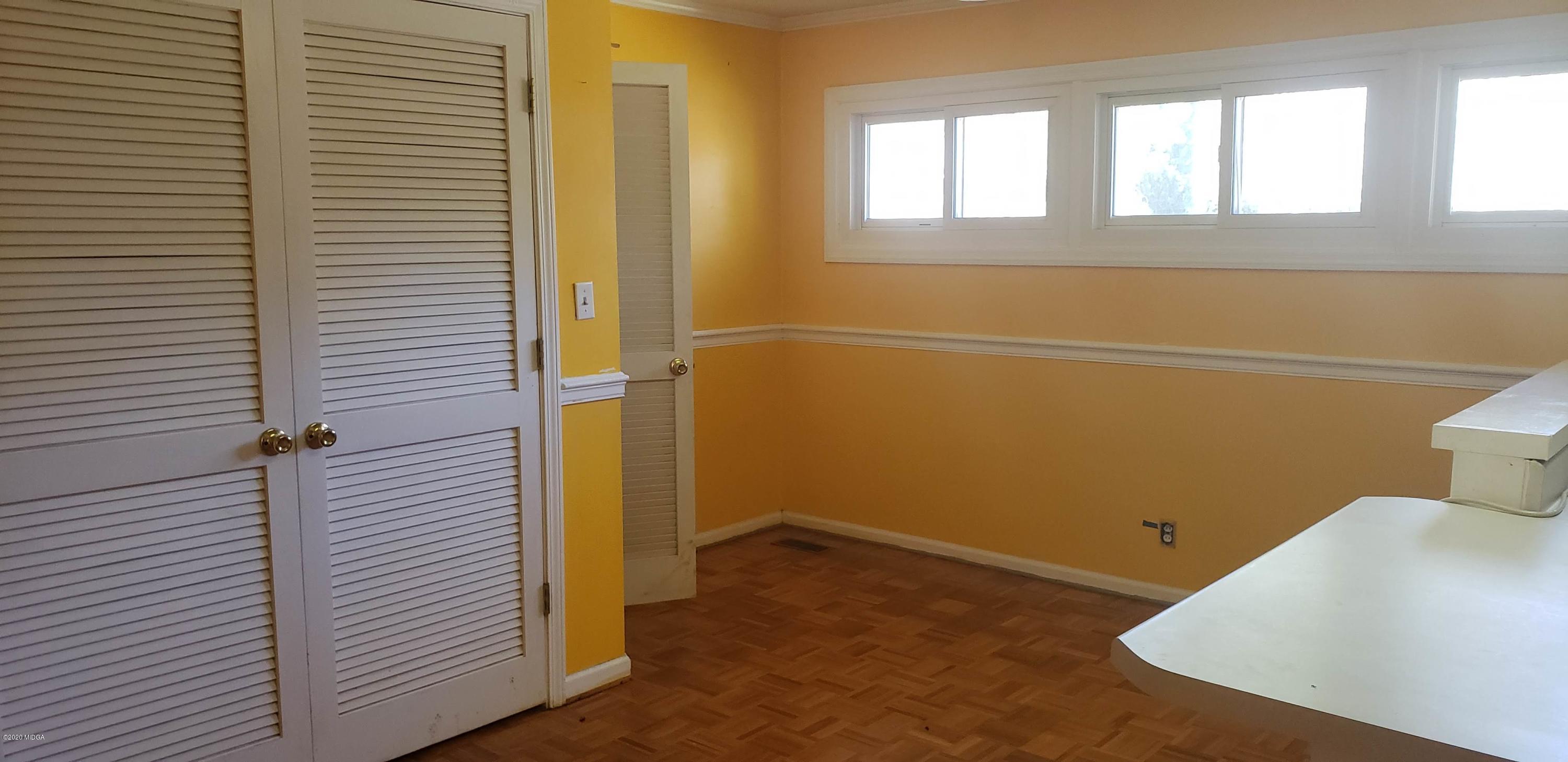2884 Riverview Road Macon, GA 31204 - Photo 5 of 10 20190403_143034