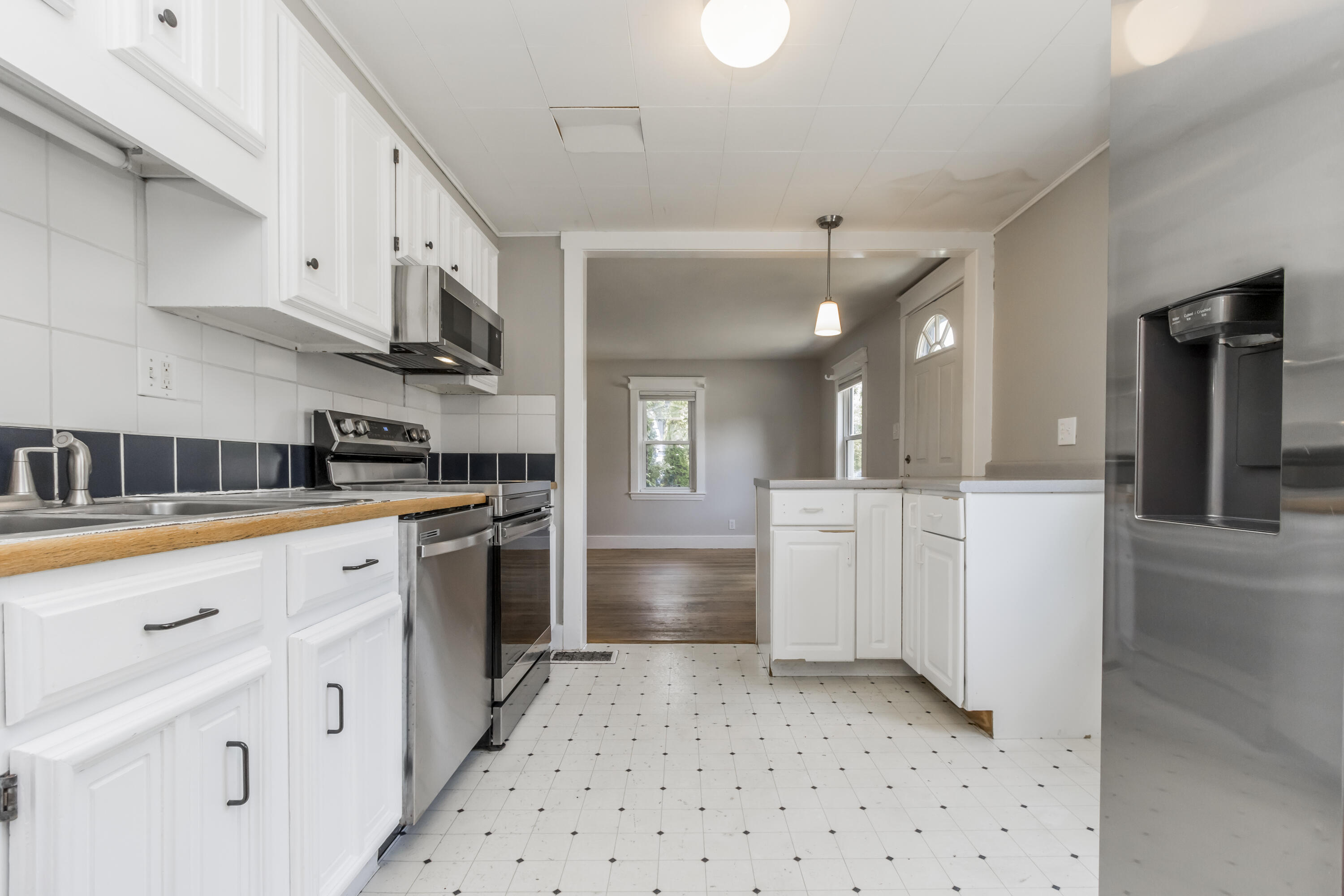 122 Gleckler Road Portland, ME 04103 - Photo 13 of 47 20240808SM-73019
