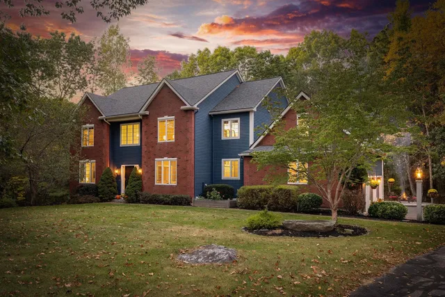 $1,475,000 | 8 Winterberry Lane, North Hampton, NH 03862