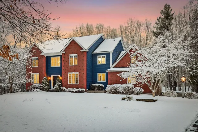 $1,450,000 | 8 Winterberry Lane, North Hampton, NH 03862