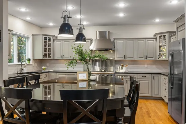 $1,475,000 | 8 Winterberry Lane, North Hampton, NH 03862