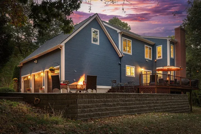 $1,475,000 | 8 Winterberry Lane, North Hampton, NH 03862