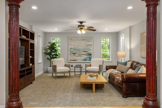 $1,475,000 | 8 Winterberry Lane, North Hampton, NH 03862