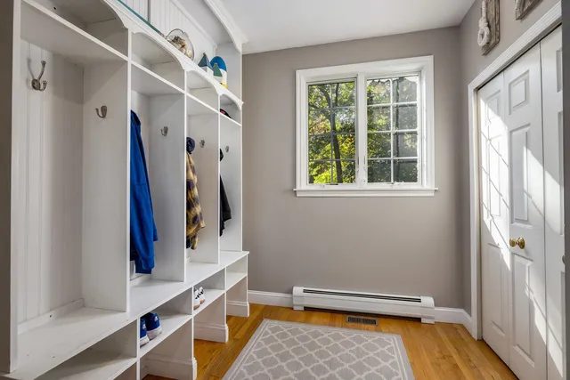 $1,475,000 | 8 Winterberry Lane, North Hampton, NH 03862