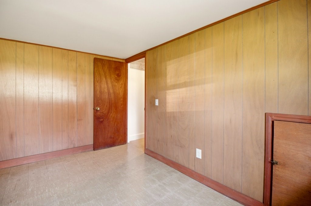 55 Mixter Street Middletown, RI 02842 - Photo 37 of 50