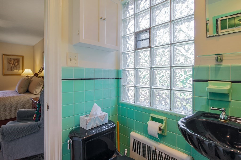 54 Ellis Drive Worcester, MA 01609 - Photo 42 of 42 a living room with furniture and a window