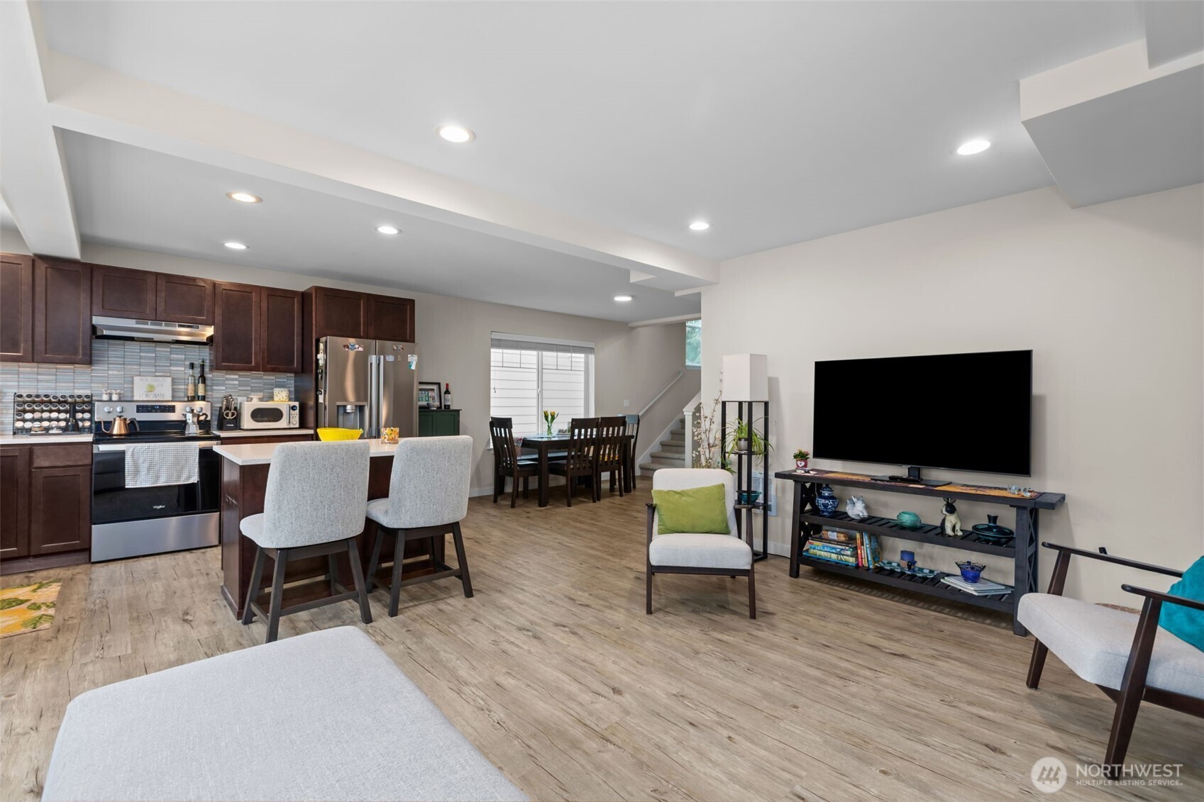 23224 Edmonds Way, Unit 107 Edmonds, WA 98026 - Photo 5 of 36