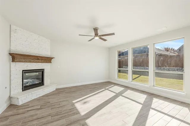 $528,000 | 816 Yosemite Drive, DeSoto, TX 75115