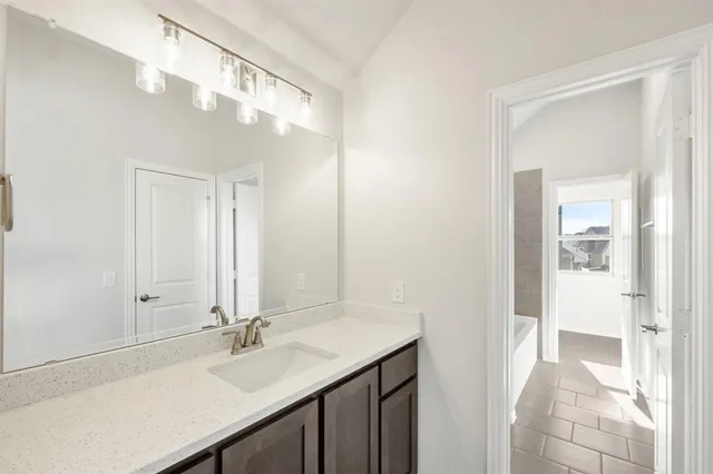 $528,000 | 816 Yosemite Drive, DeSoto, TX 75115