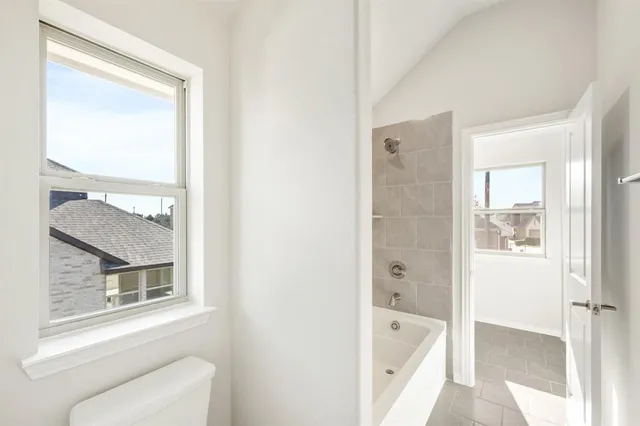 $528,000 | 816 Yosemite Drive, DeSoto, TX 75115