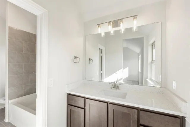 $528,000 | 816 Yosemite Drive, DeSoto, TX 75115