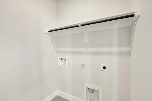 $528,000 | 816 Yosemite Drive, DeSoto, TX 75115